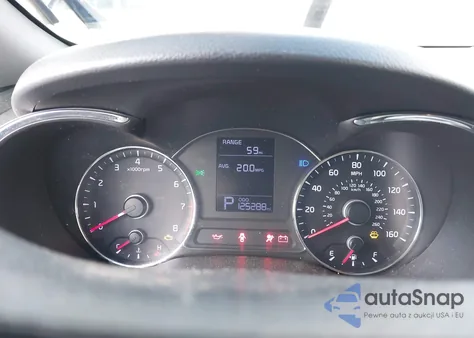 2015 Kia Forte Lx z USA, uszkodzony, nr VIN KNAFK4A64F5387823